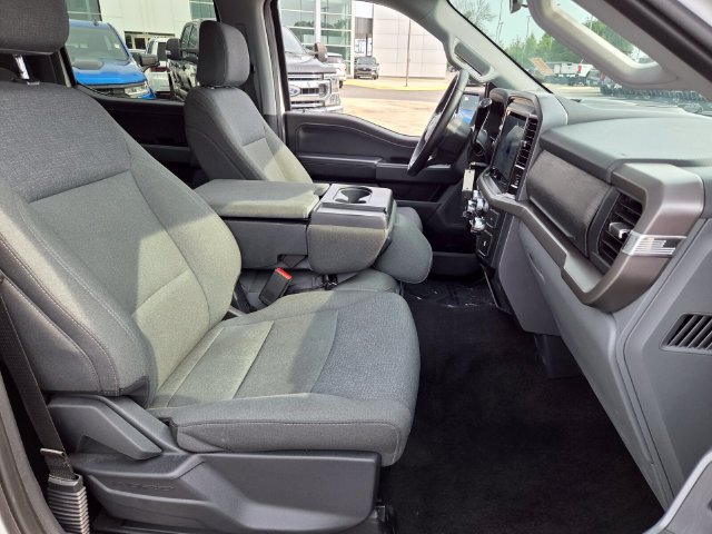 Used 2025 Ford F150 XLT w/ Equipment Group 301A Standard RWD image 15