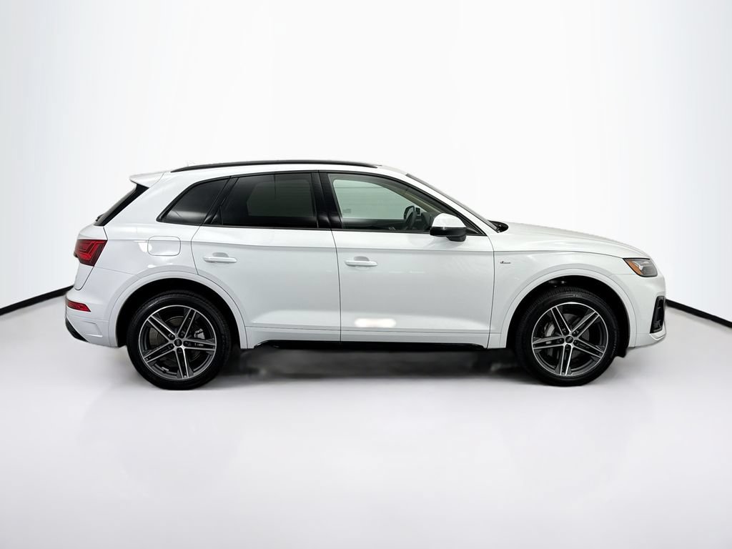 Used 2023 Audi Q5 e Premium Plus w/ Premium Plus Package AWD/4WD image 4