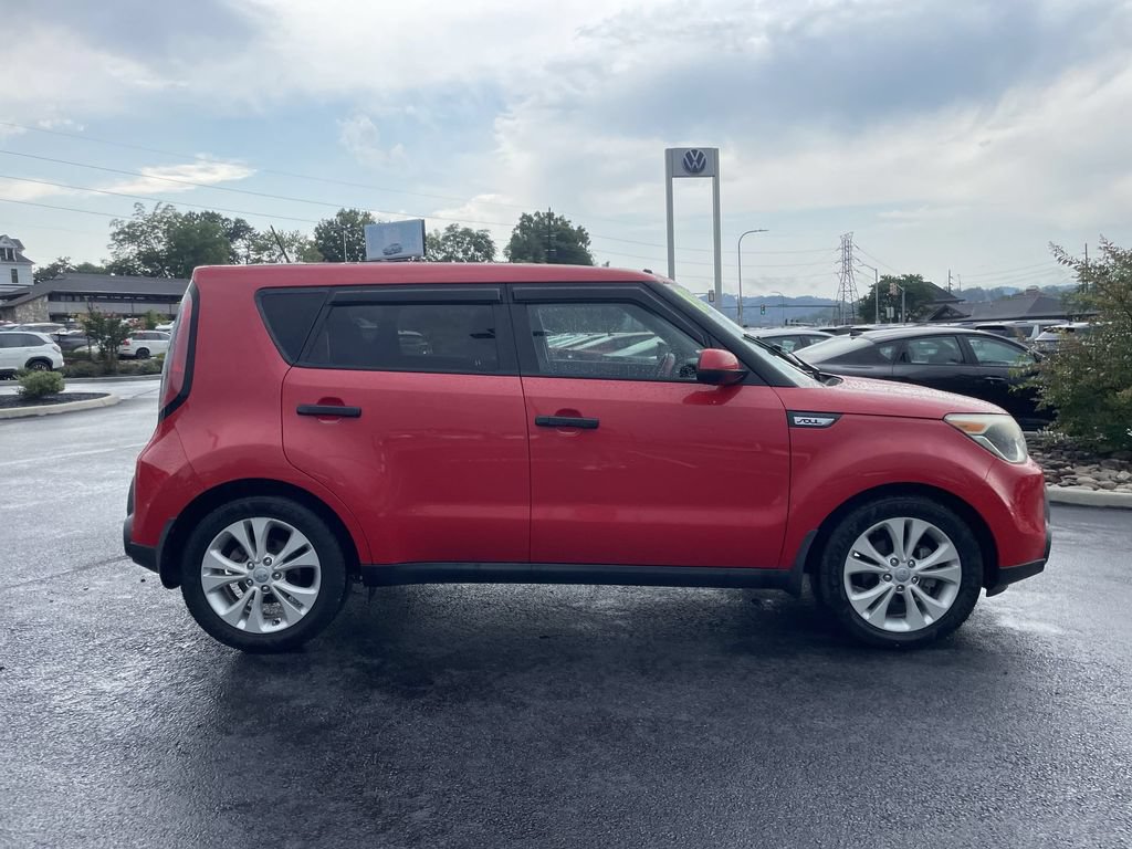 Used 2015 Kia Soul + FWD image 4