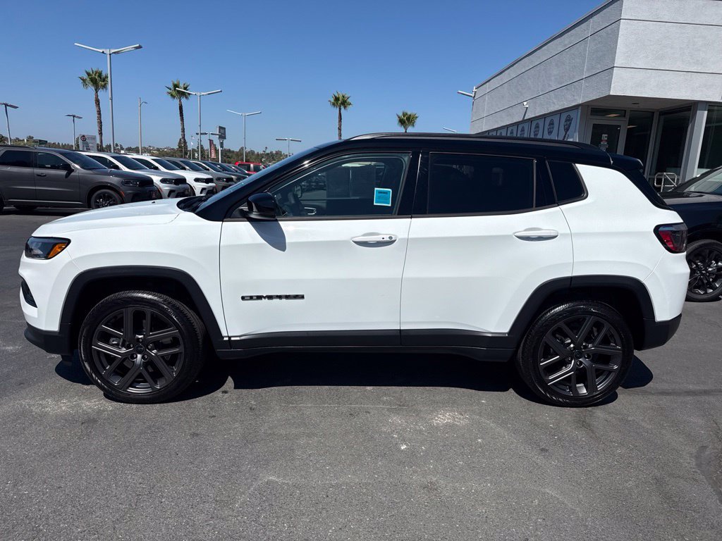 Certified 2026 Jeep Compass Limited w/ Sun, Sound & Navigation Group AWD/4WD image 4