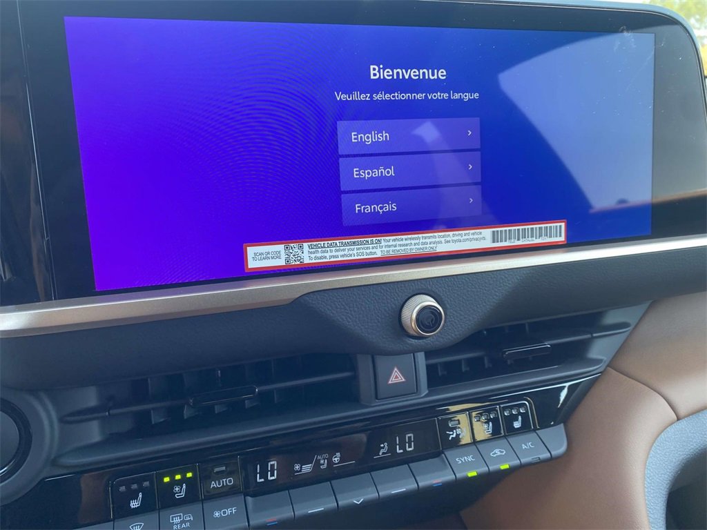 New 2025 Toyota Crown Signia image 20