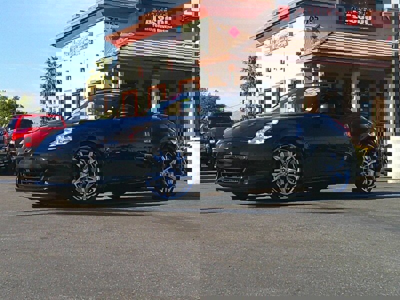 Used 2012 Nissan 370Z Touring w/ Sport Pkg image 3