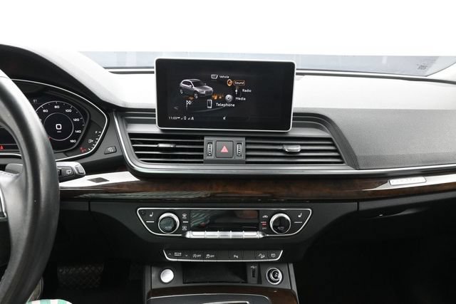 Used 2018 Audi Q5 2.0T Premium Plus w/ Premium Plus Package AWD/4WD image 12