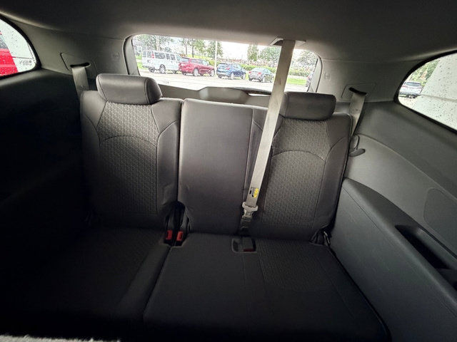 Used 2012 Chevrolet Traverse LS FWD image 24