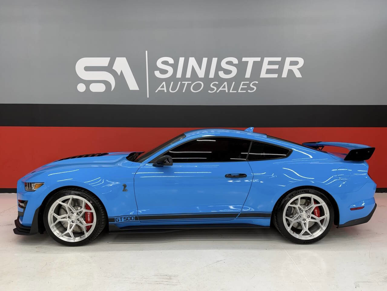 Used 2021 Ford Mustang Shelby GT500 w/ Technology Package image 13