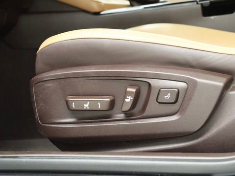 Used 2017 Lexus ES 350 w/ Navigation System Package FWD image 13