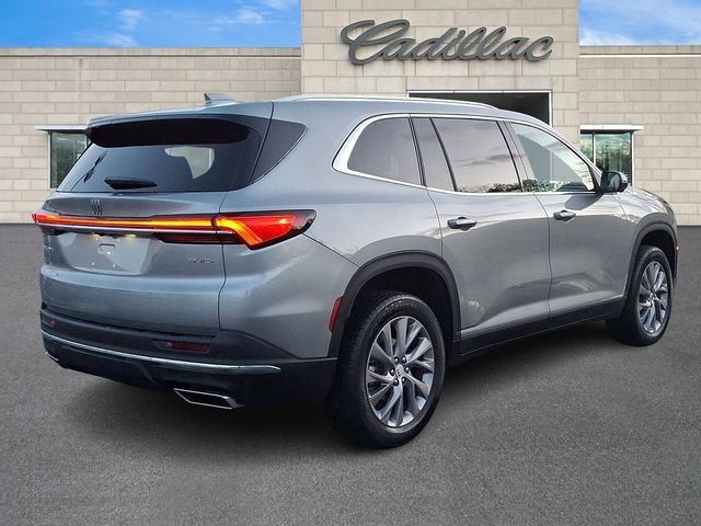 Used 2025 Buick Enclave Preferred image 7