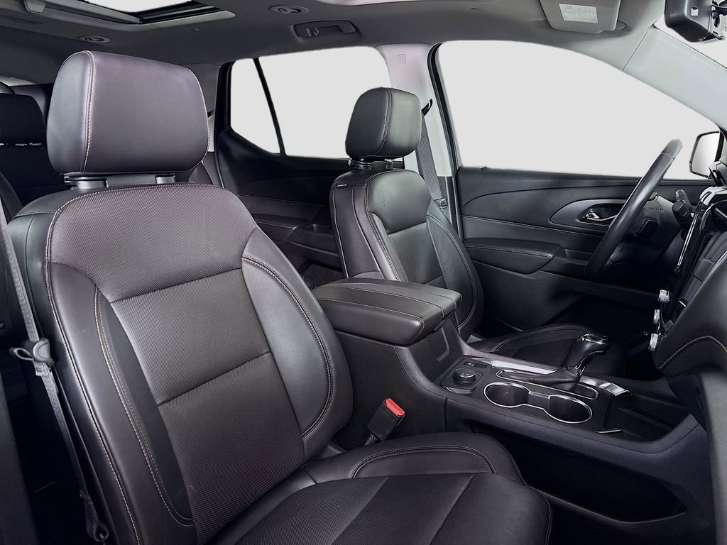 Used 2018 Chevrolet Traverse Premier image 34