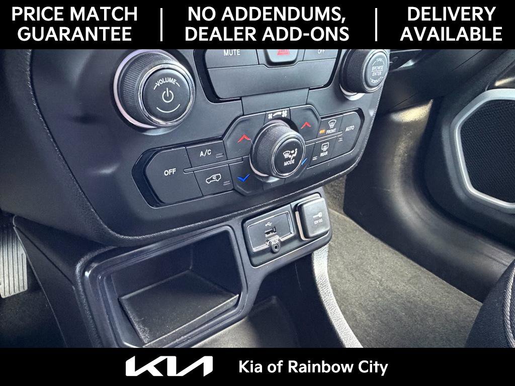 Used 2018 Jeep Renegade Latitude image 31