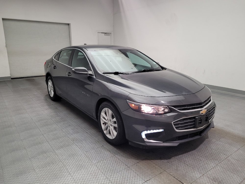 Used 2018 Chevrolet Malibu LT w/ Driver Confidence Package FWD image 13