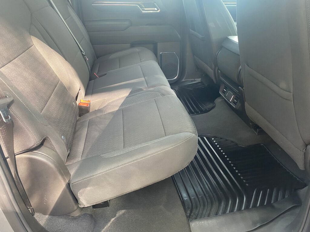 Used 2025 Chevrolet Silverado 1500 LT image 20