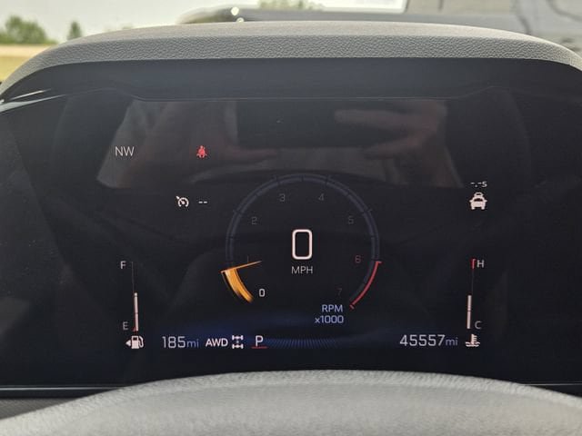 Used 2025 Chevrolet TrailBlazer LT AWD/4WD image 16