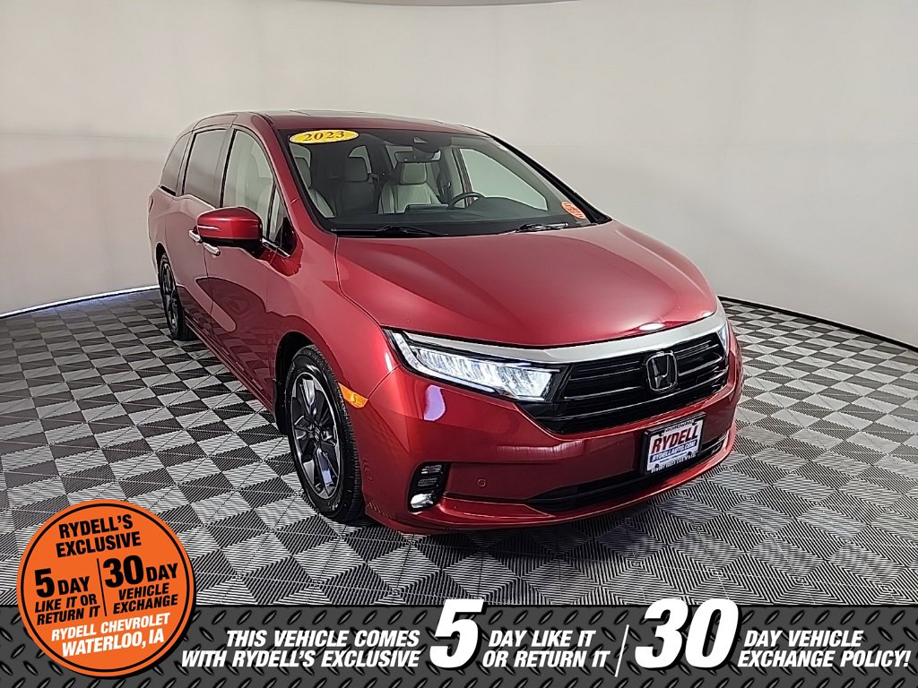 Used 2023 Honda Odyssey Elite image 2