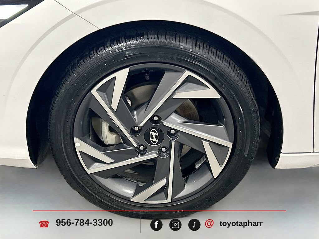 Used 2024 Hyundai Elantra Limited FWD image 31