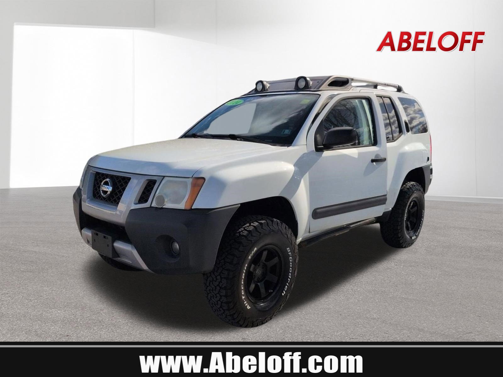Used 2014 Nissan Xterra PRO-4X w/ Pro-4x Leather Package image 1