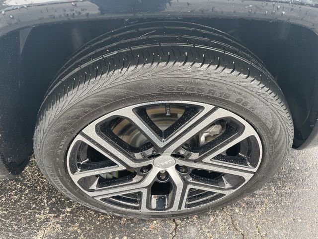 Used 2024 Jeep Compass Limited w/ Elite Group image 17