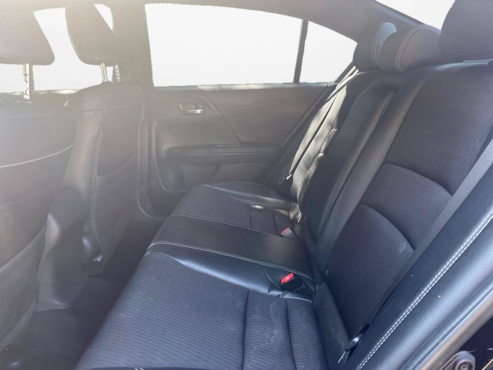Used 2017 Honda Accord Sport image 16