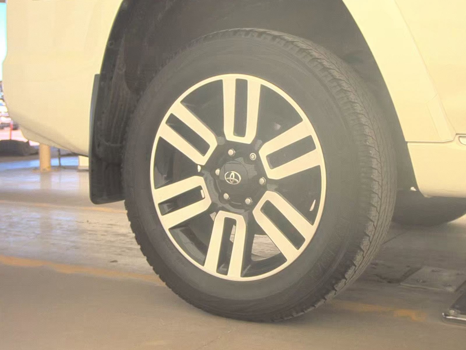 Used 2022 Toyota 4Runner Limited image 11