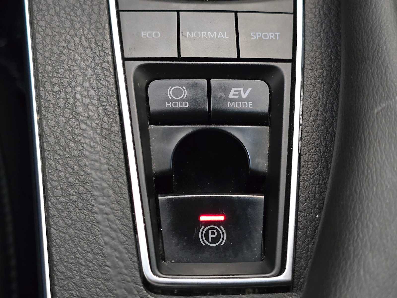 Certified 2020 Toyota Avalon XSE w/ All Weather Liner Package FWD image 17