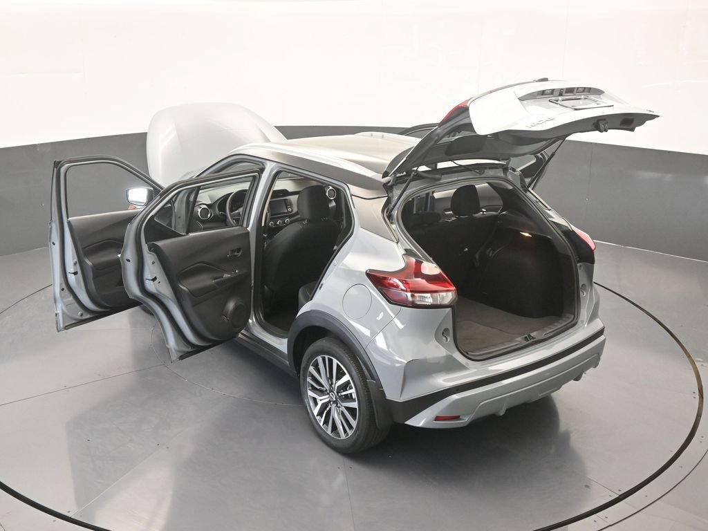 Used 2023 Nissan Kicks SV FWD image 65