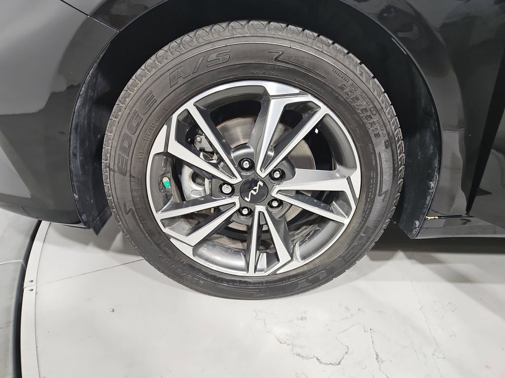 Used 2022 Kia Forte LXS image 26