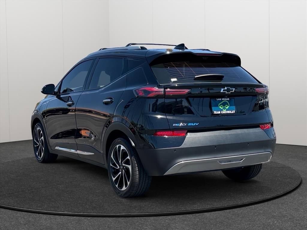 Used 2022 Chevrolet Bolt EUV Premier FWD image 3