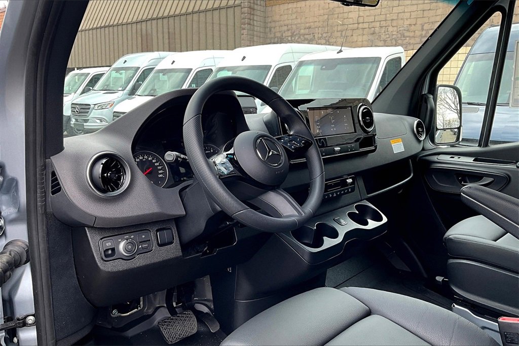 New 2025 Mercedes-Benz Sprinter 2500 image 5