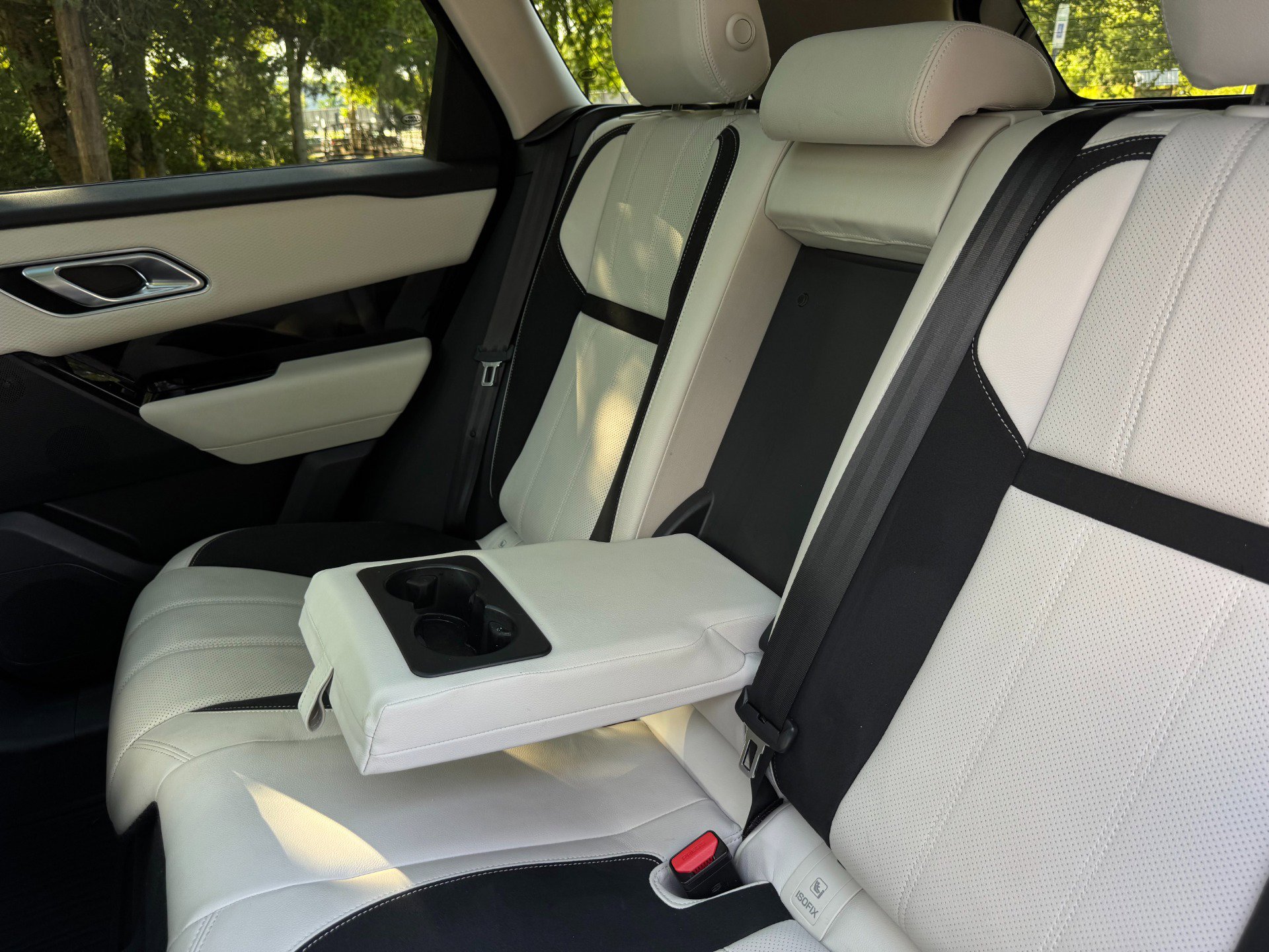 Used 2023 Land Rover Range Rover Velar R-Dynamic S image 48