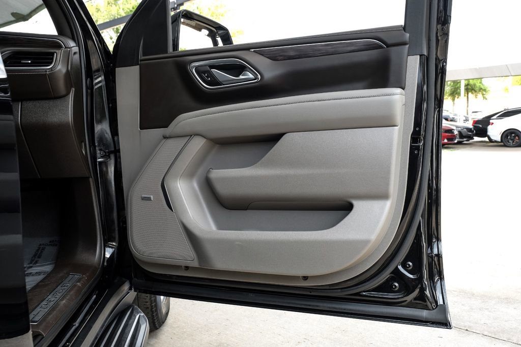 Used 2023 Chevrolet Suburban LT RWD image 48