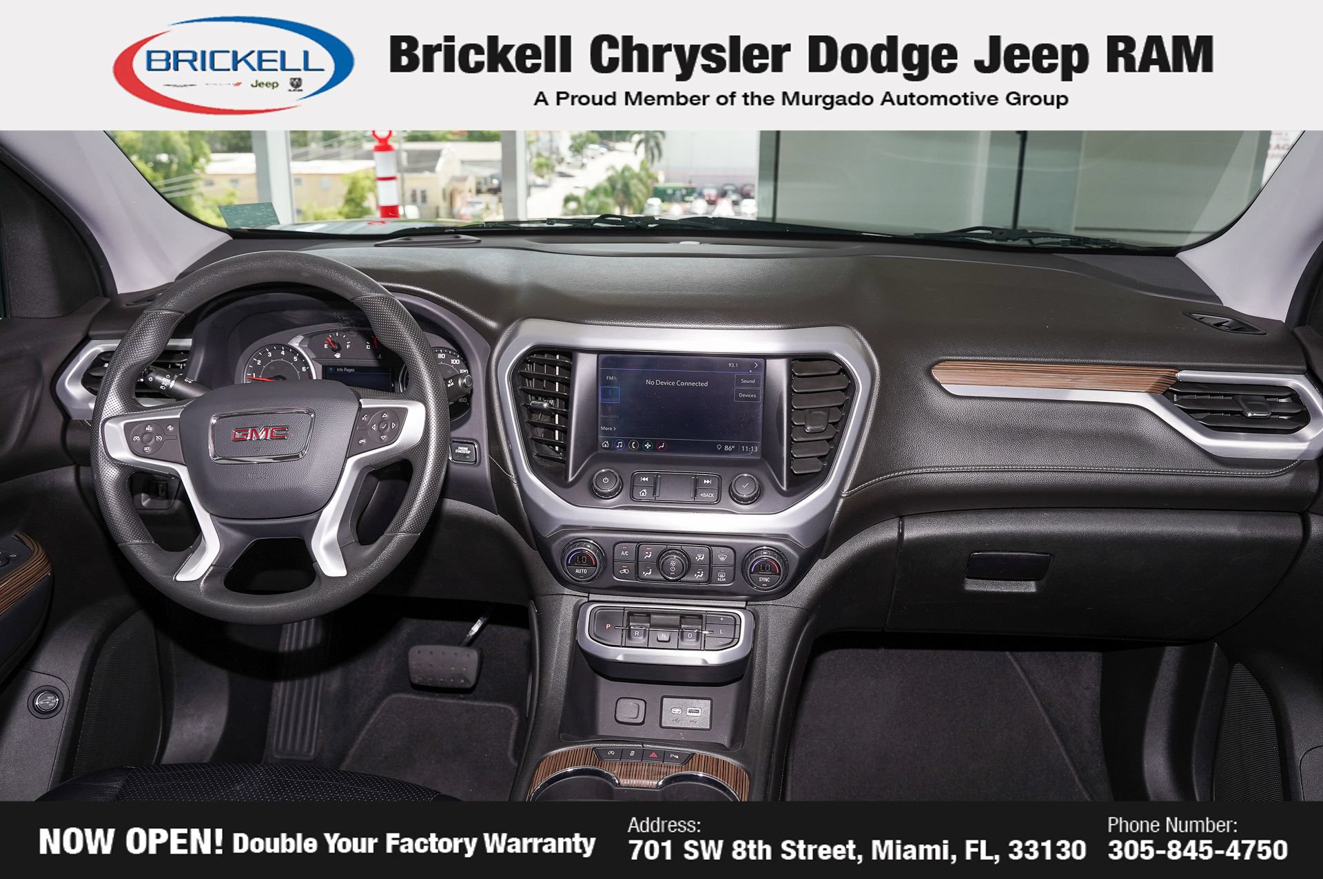 Used 2022 GMC Acadia SLE w/ Driver Convenience Package FWD image 23