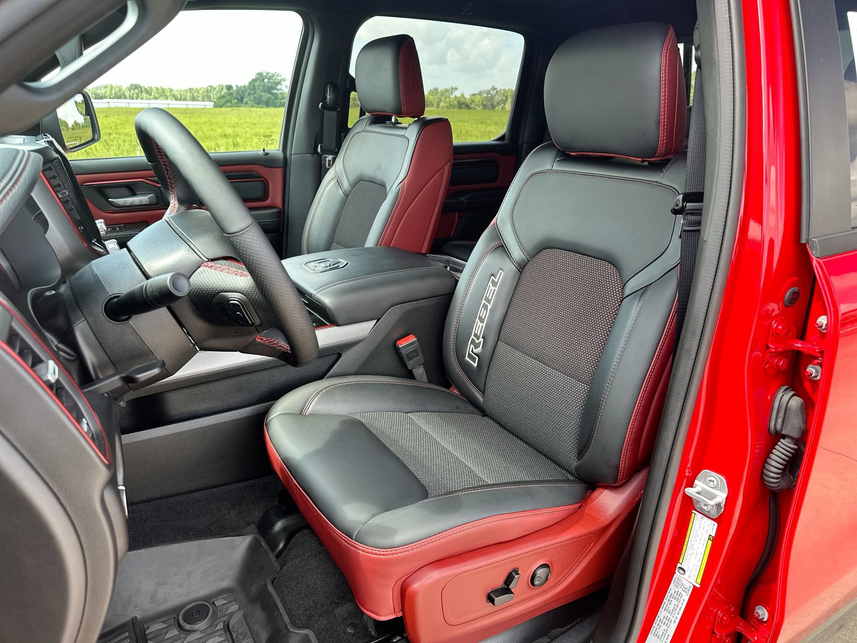Used 2025 RAM 1500 Rebel AWD/4WD image 11