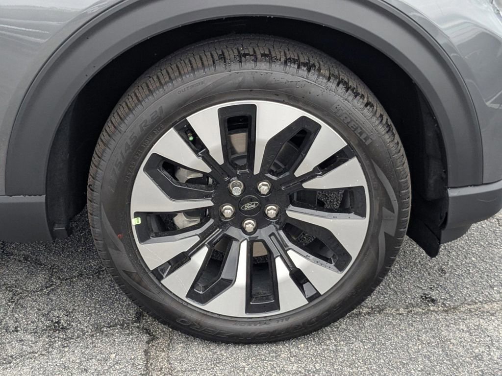 New 2026 Ford Explorer Platinum w/ LUX Leather Package image 10