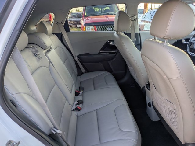 Used 2018 Kia Niro EX Premium FWD image 19