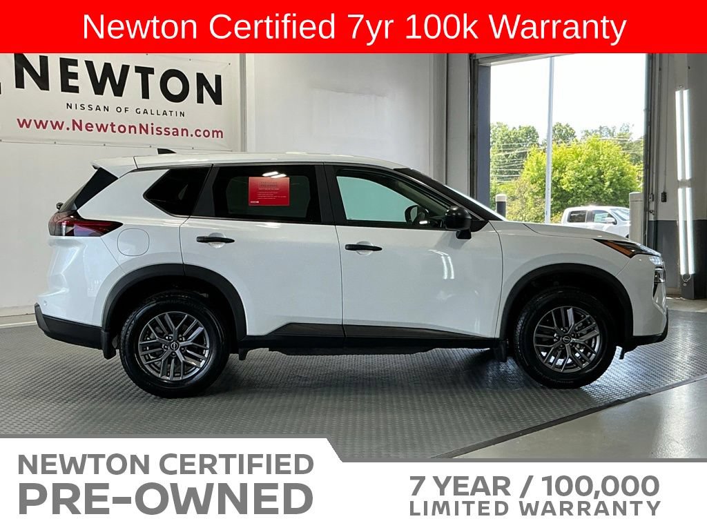Used 2025 Nissan Rogue S FWD image 24