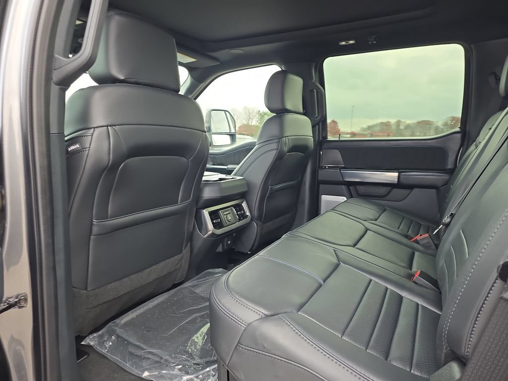 Used 2025 Ford F250 Platinum AWD/4WD image 43
