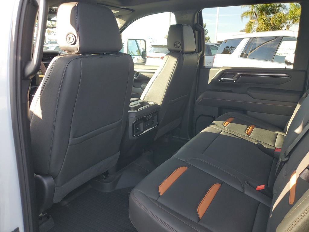 New 2026 GMC Sierra 3500 AT4 w/ AT4 Premium Plus Package image 10
