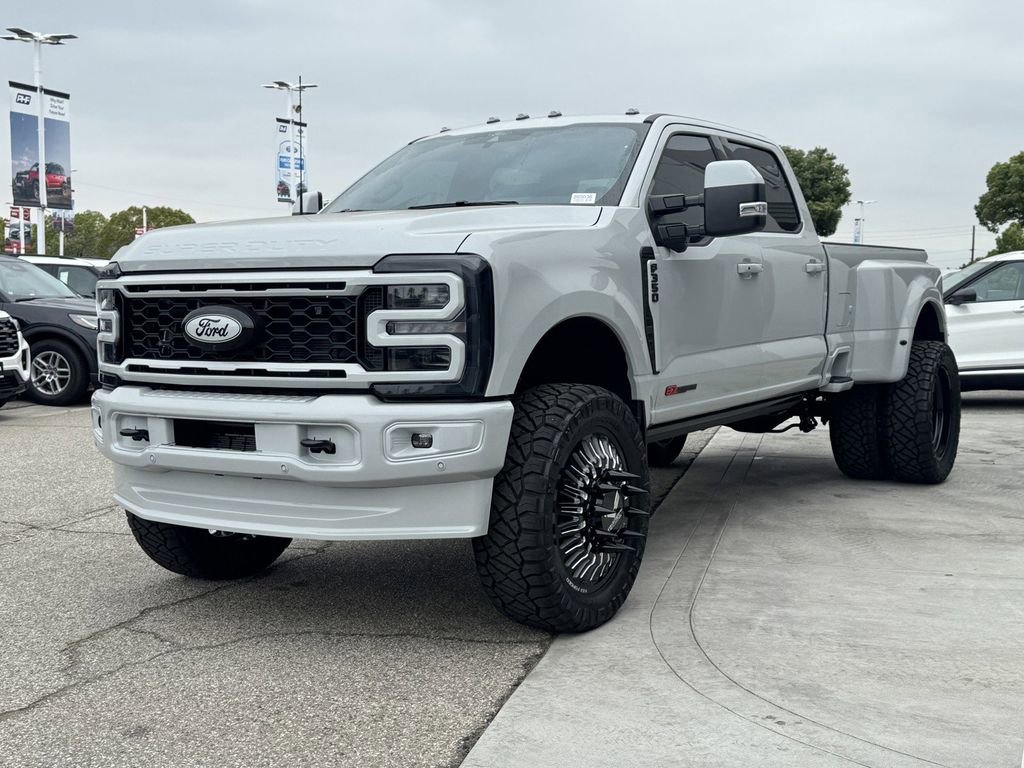 New 2026 Ford F350 Platinum image 3