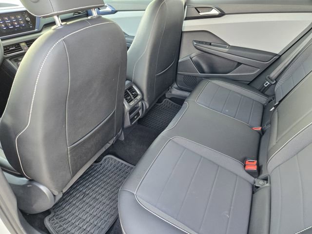 Used 2022 Volkswagen Taos SE image 31