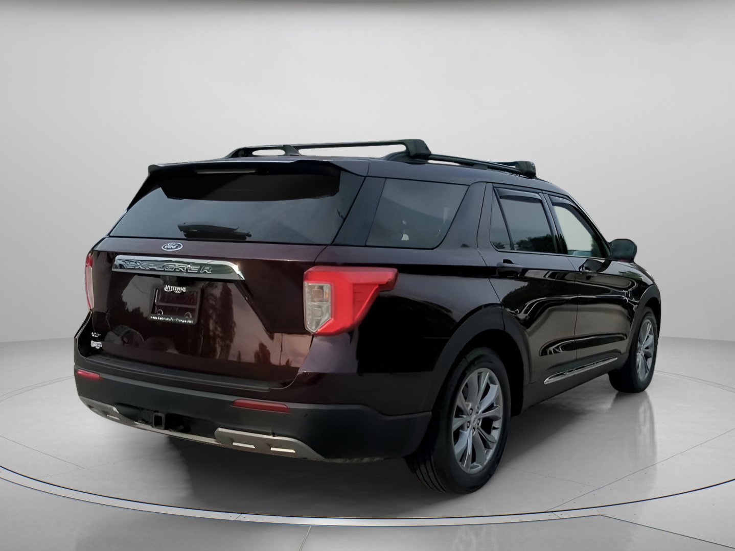 Certified 2022 Ford Explorer XLT w/ Equipment Group 202A RWD image 27