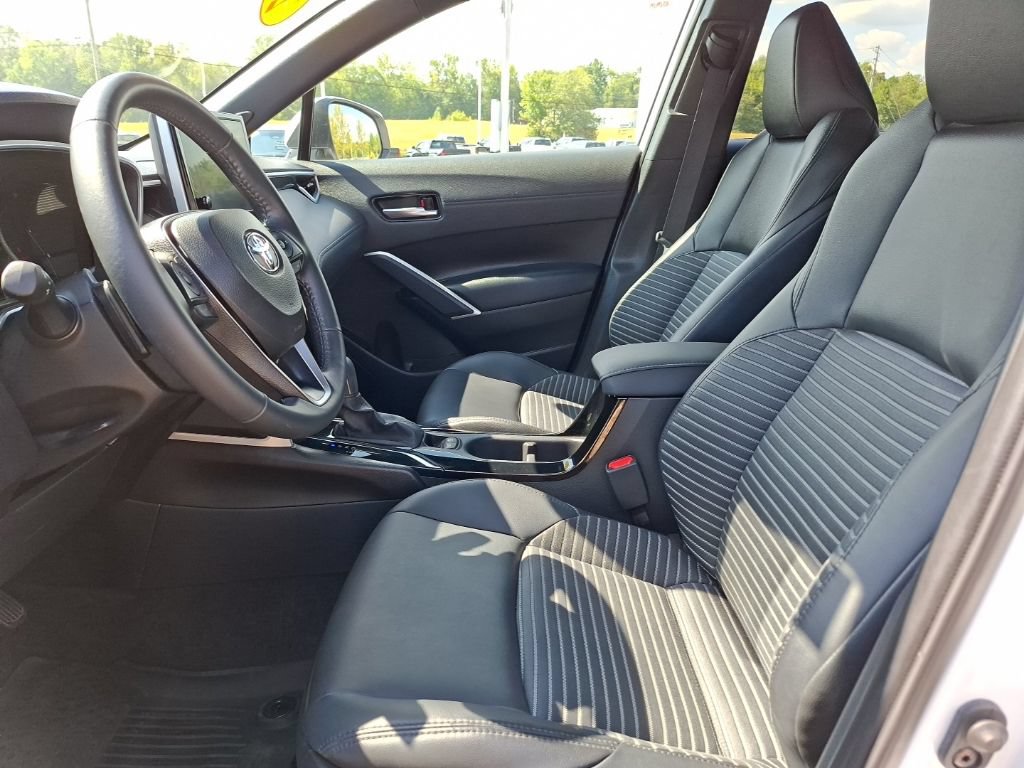 Used 2024 Toyota Corolla Cross AWD Hybrid w/ Convenience Package image 15