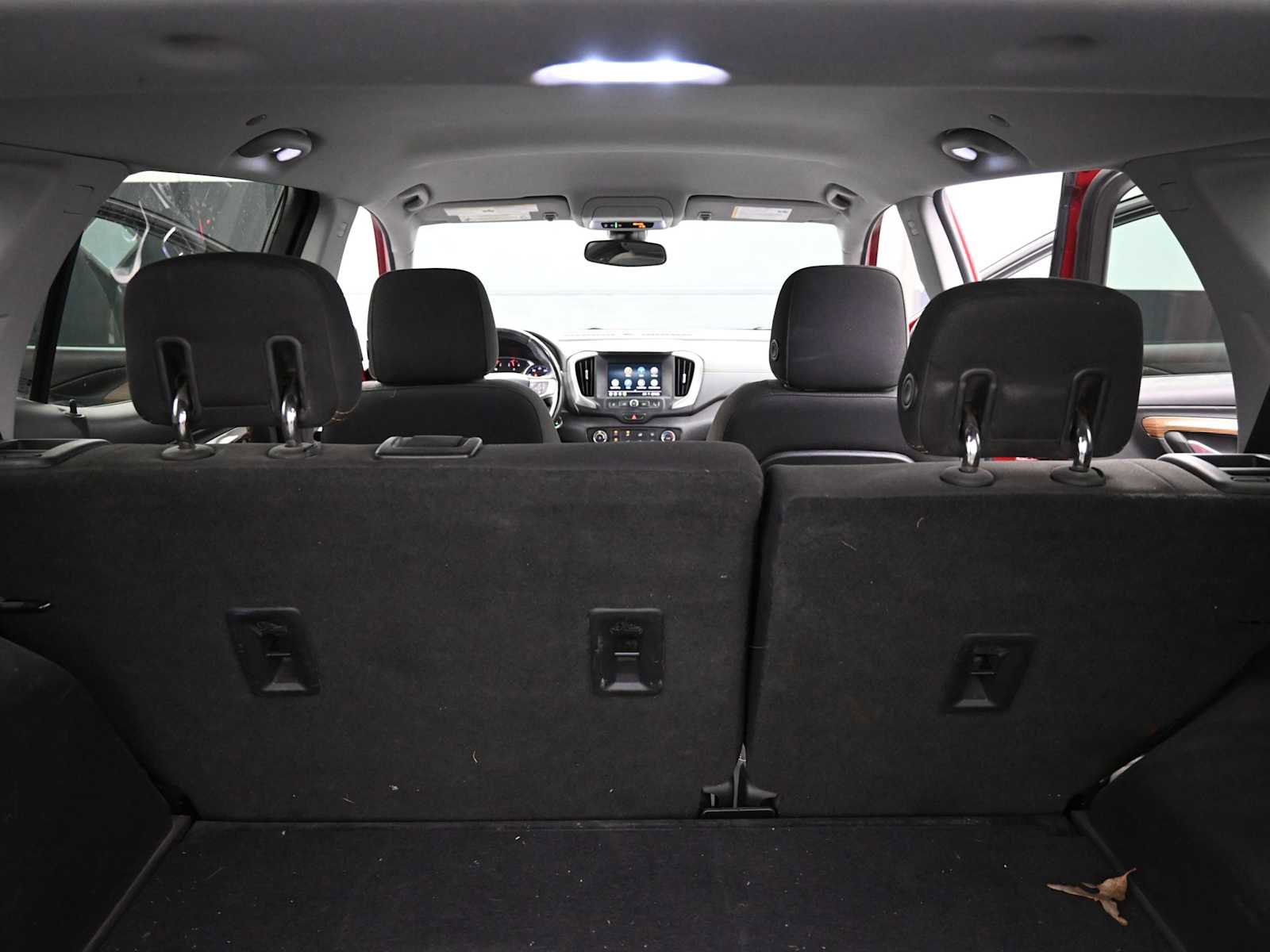 Used 2020 GMC Terrain SLE image 19