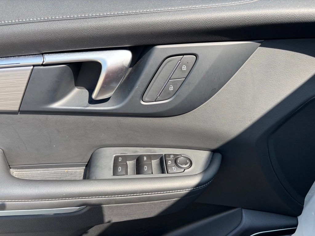 Used 2026 Buick Enclave Preferred AWD/4WD image 10