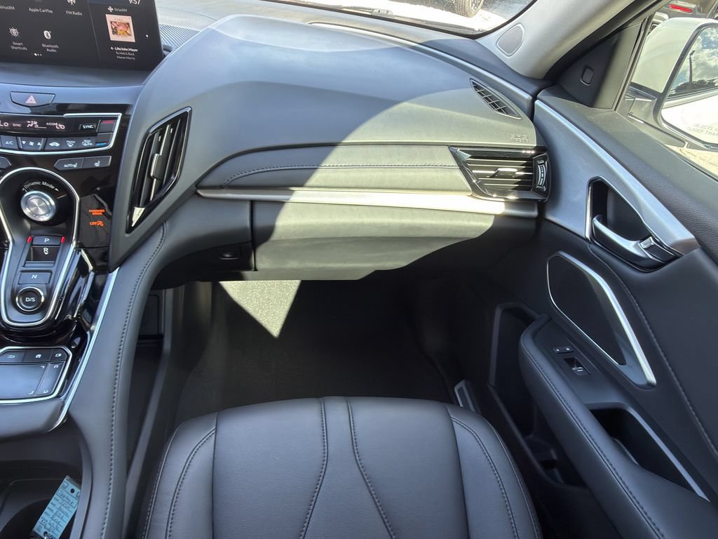 Used 2024 Acura RDX SH-AWD image 17