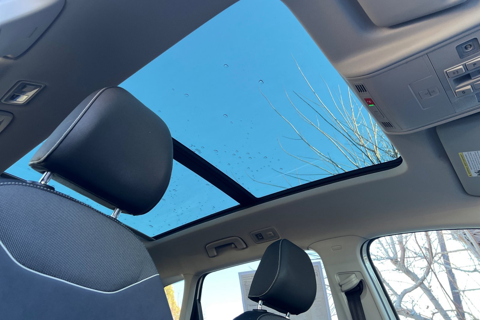 Used 2024 Volkswagen Taos SE image 22