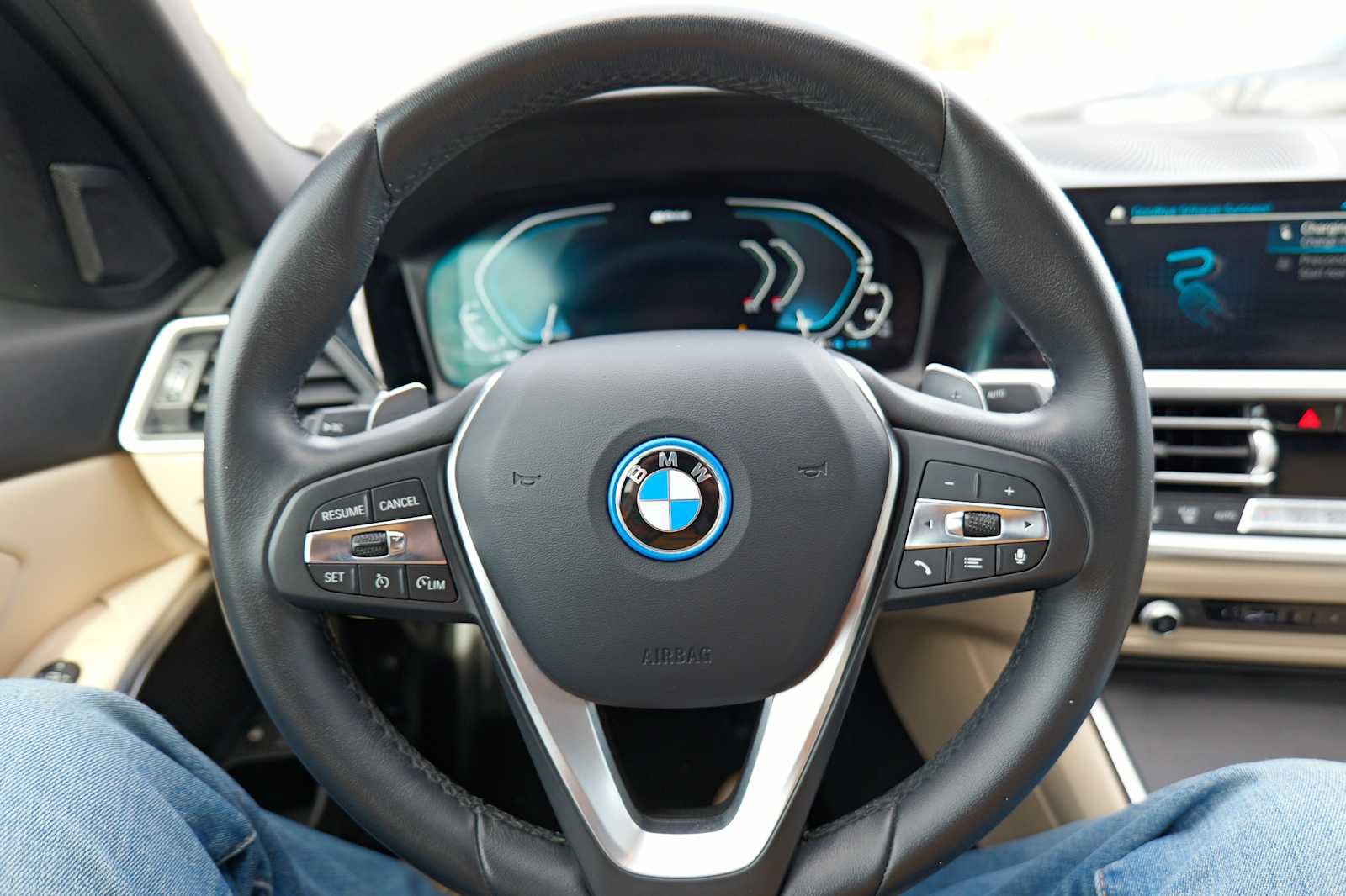 Used 2022 BMW 330e w/ Driving Assistance Package image 12