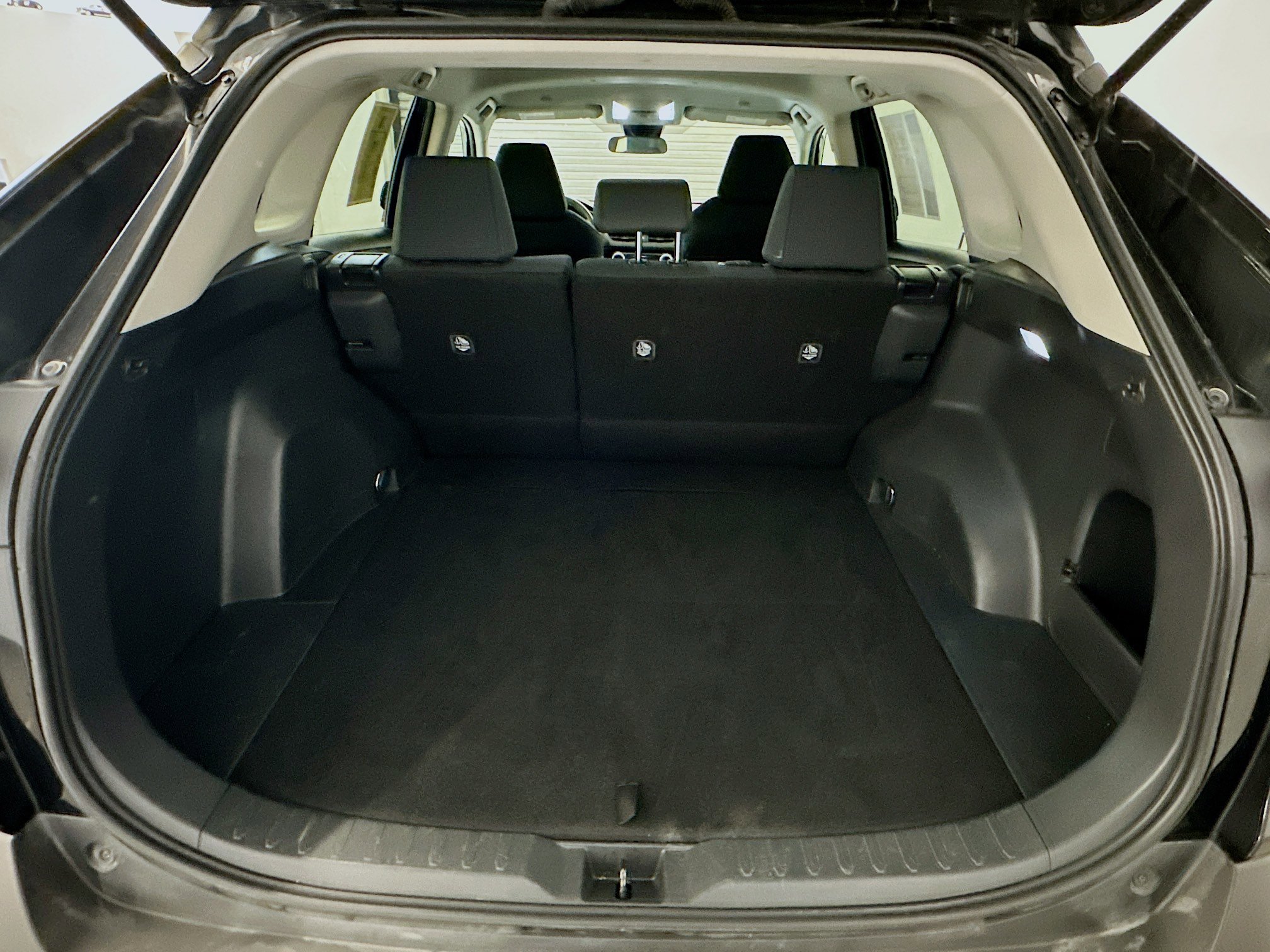 Used 2024 Toyota RAV4 LE image 30