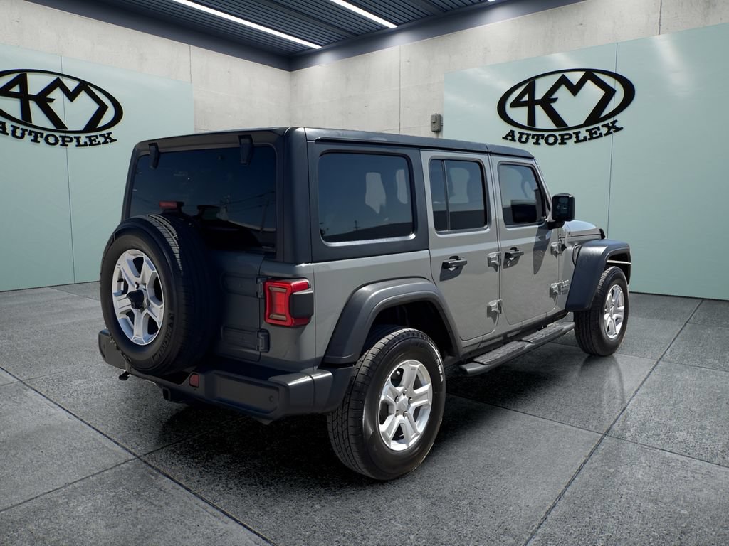 Used 2018 Jeep Wrangler Unlimited Sport S AWD/4WD image 3