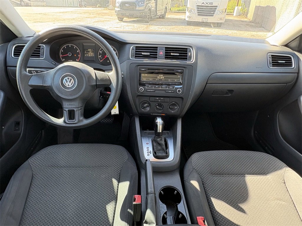 Used 2014 Volkswagen Jetta S image 24