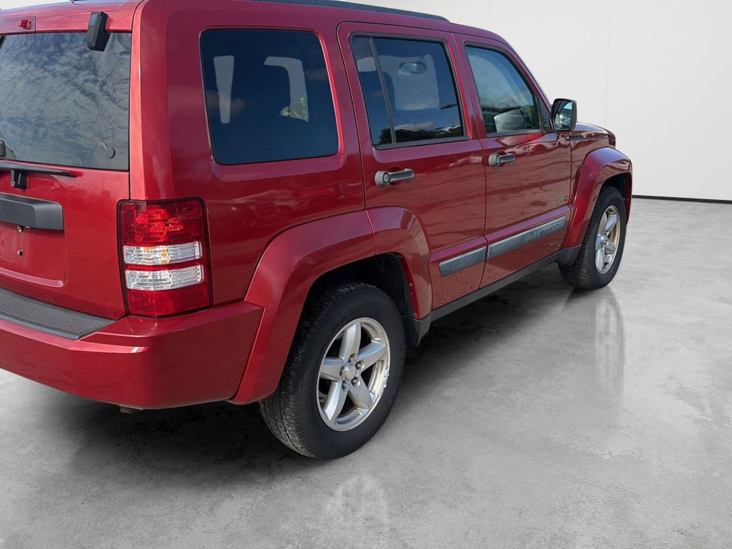 Used 2009 Jeep Liberty Rocky Mountain AWD/4WD image 4