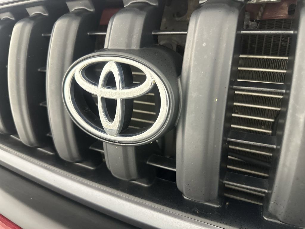 Used 2004 Toyota Tacoma 4x4 Regular Cab image 24